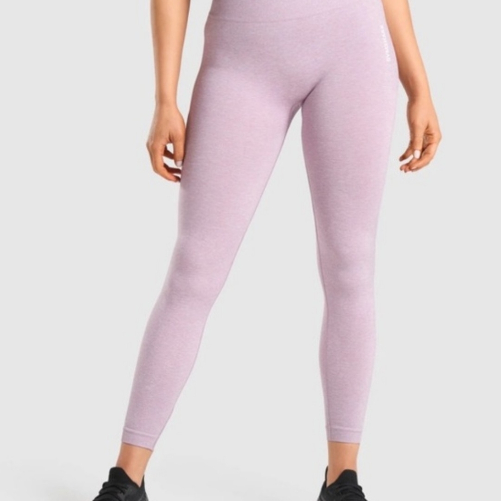 Gymshark 2 PIECE SET Crop Top And Leggings Lavender - Picture 3 of 13